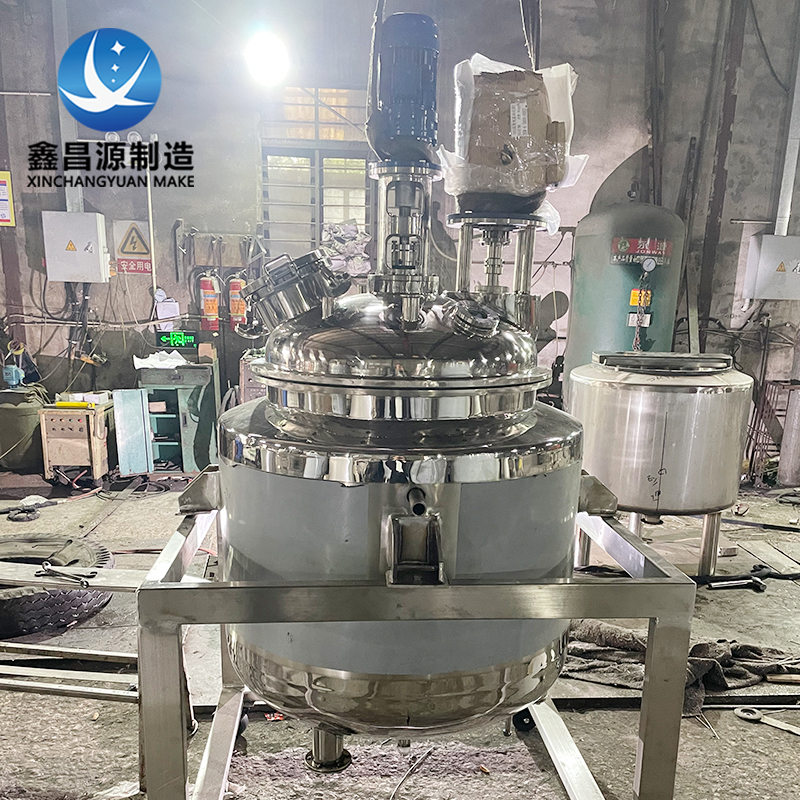 1691041162115157.jpg 300L不銹鋼反應釜-1.jpg